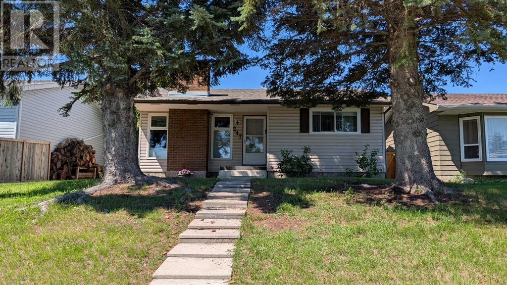 Single Family House Bungalow for Sale in  Whiteside Road NE Whitehorn Calgary 