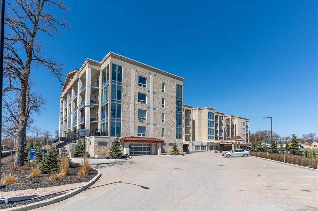 Photo 1 of 415 139 Tuxedo Avenue, Winnipeg MB