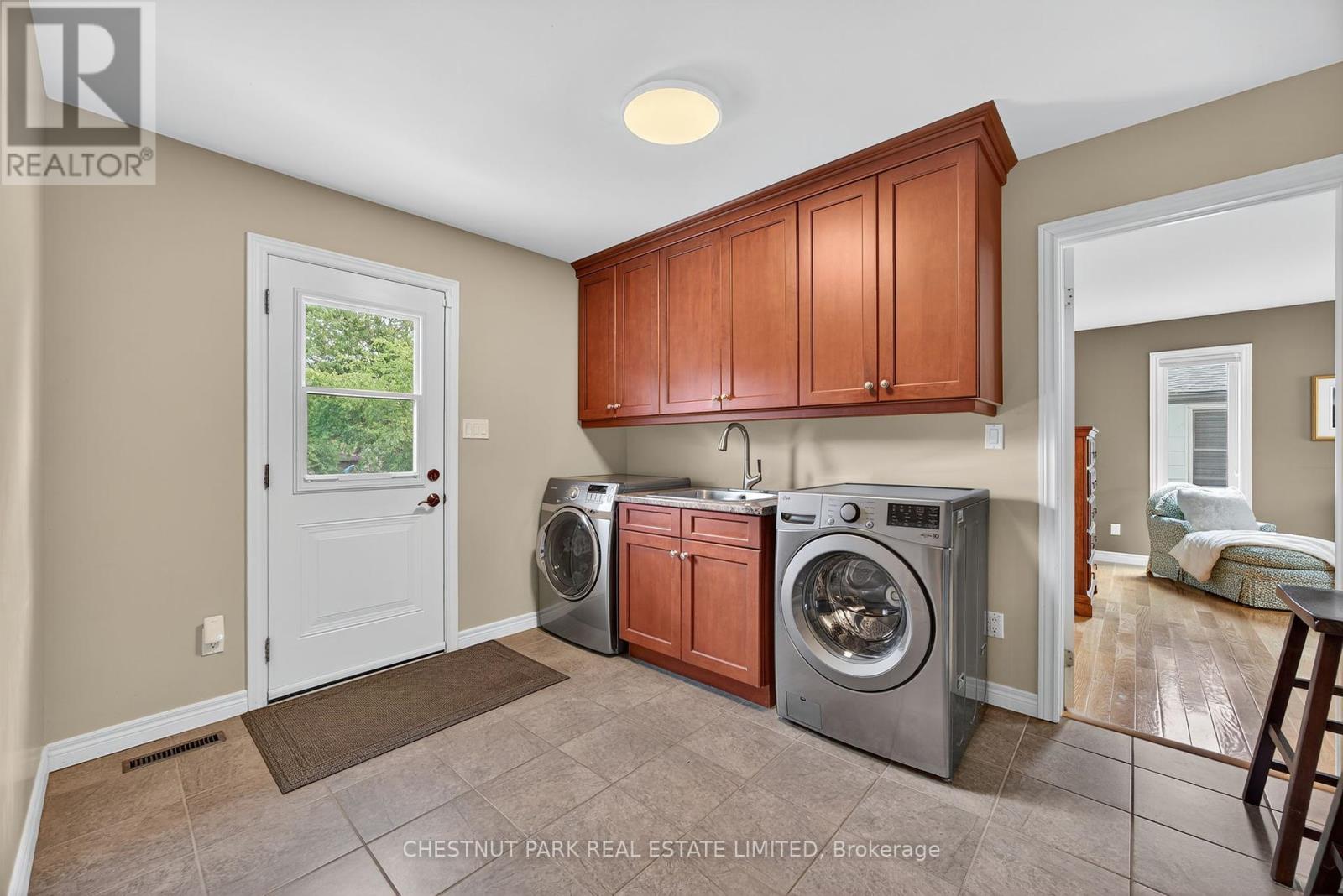 Photo 22 of 311 Pine Drive, Barrie ON