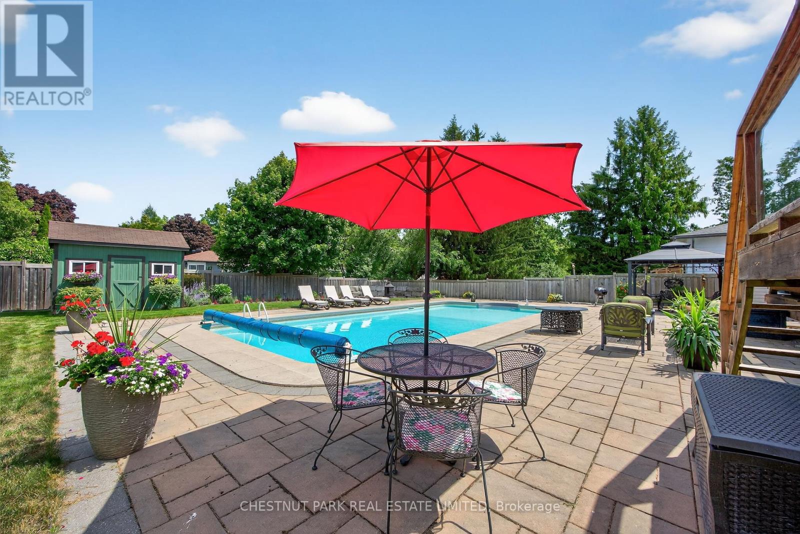 Photo 33 of 311 Pine Drive, Barrie ON