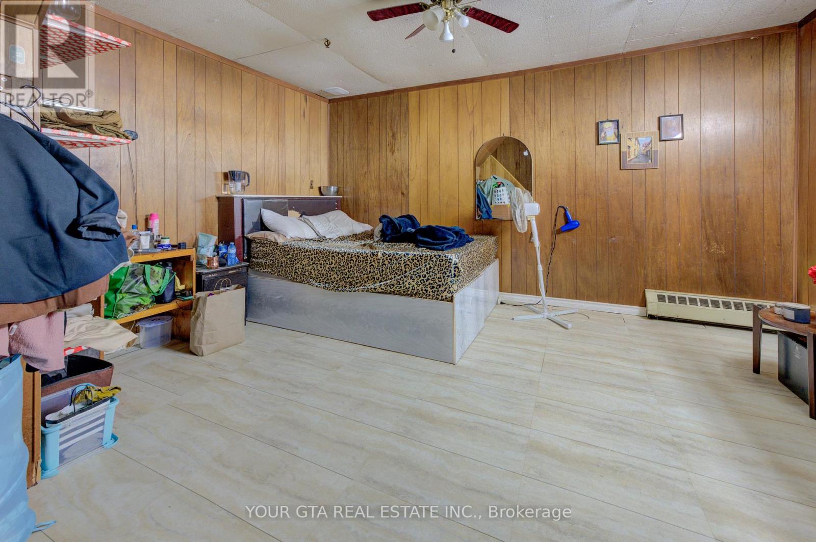 Photo 2 of 122 1055 B Forestwood Drive, Mississauga ON