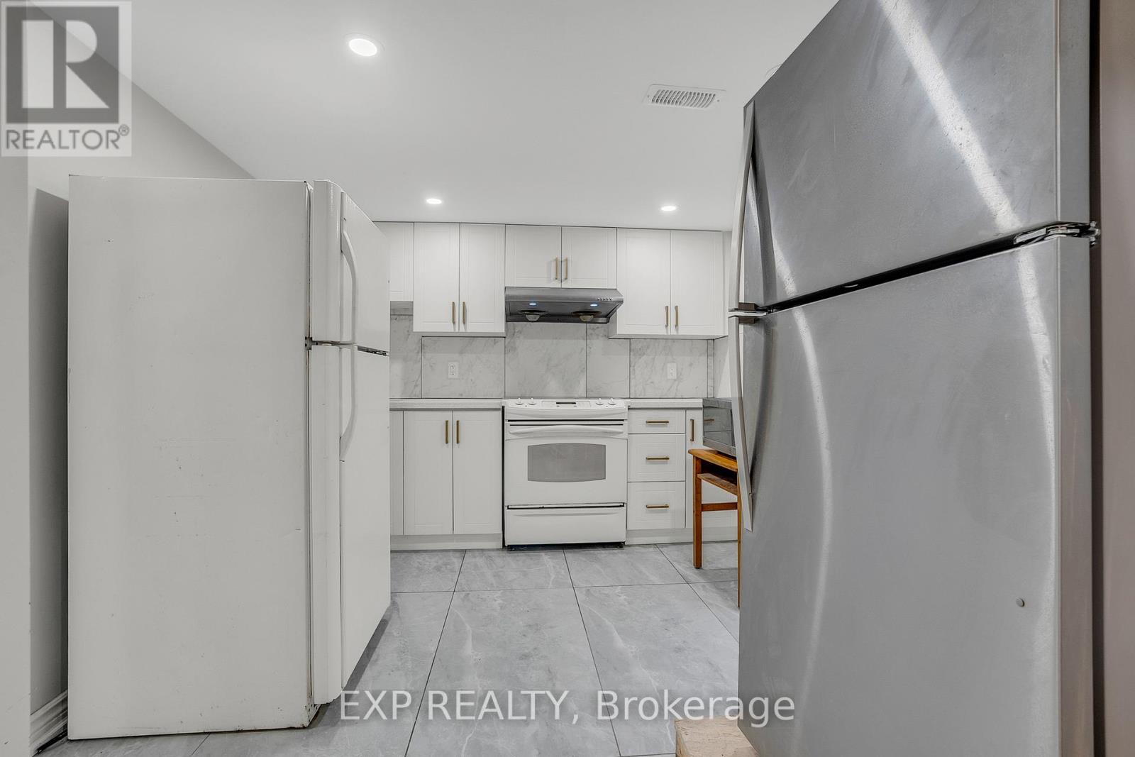 Photo 5 of Rm 2 3 Bankfield Drive, Toronto ON