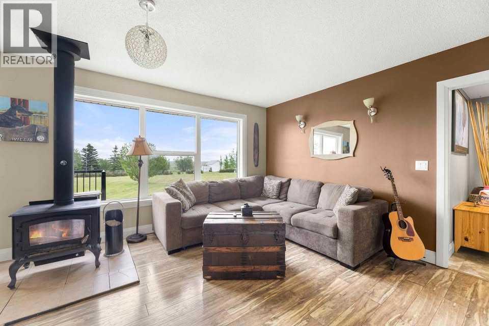 Photo 2 of 31275 Range Road 13, Rural Mountain View County AB