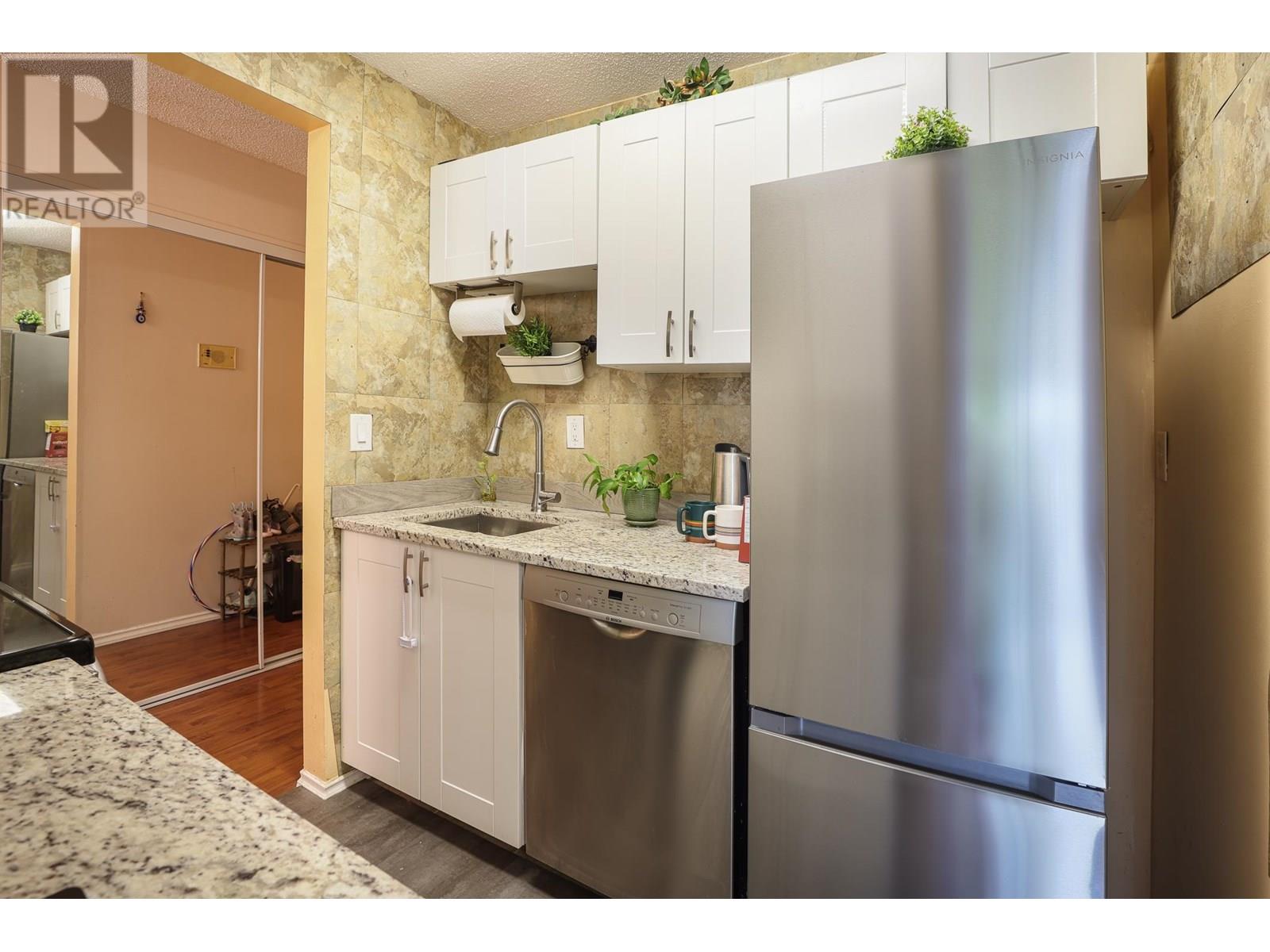 308 195 MARY STREET, Port Moody