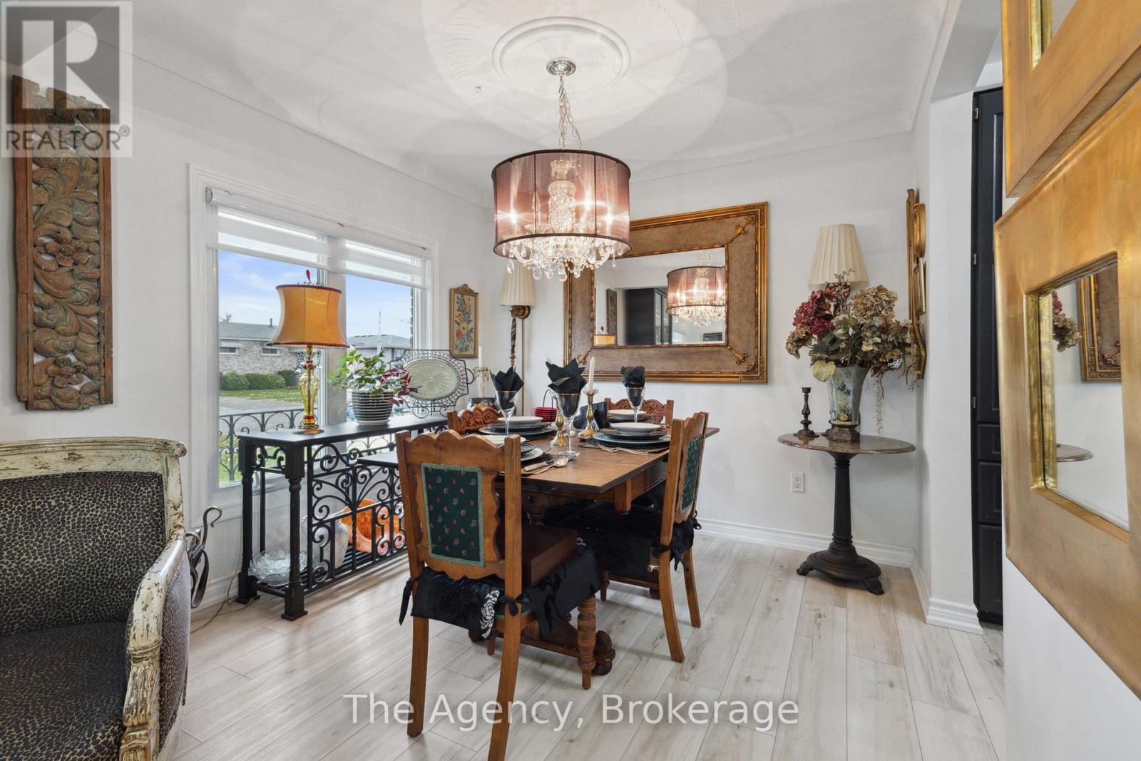 Photo 8 of 89 Endicott Terrace, Welland ON