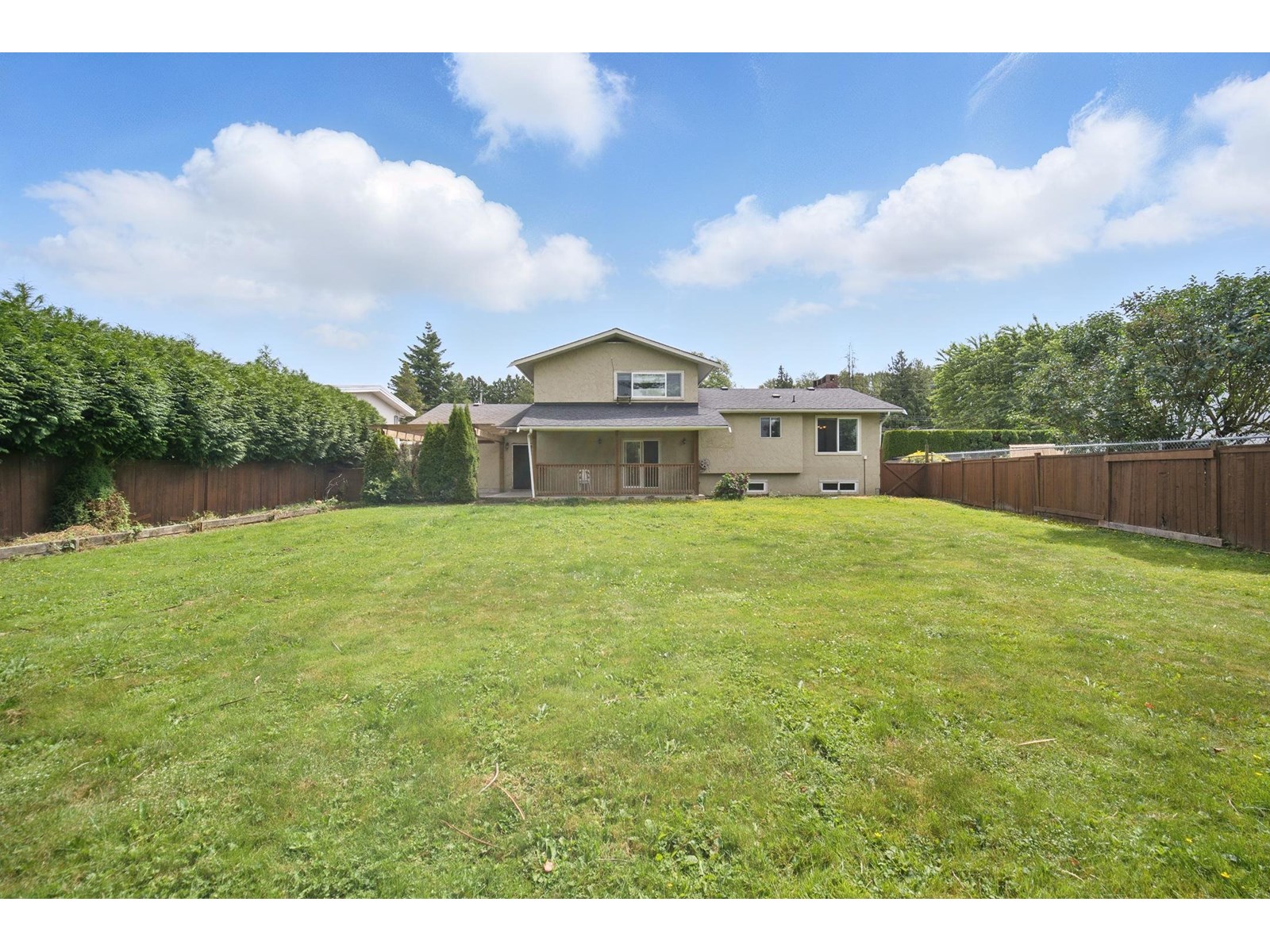 Photo 23 of 10065 Dublin Drive Fairfield Island, Chilliwack BC