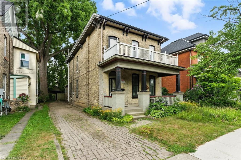 Photo 19 of 323 Dalhousie Street, Brantford ON