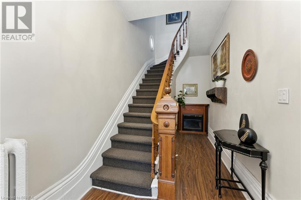 Photo 41 of 323 Dalhousie Street, Brantford ON