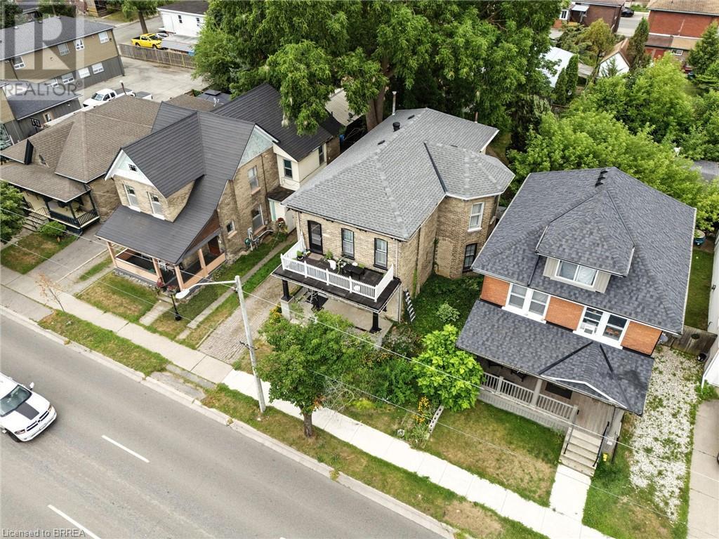 Photo 7 of 323 Dalhousie Street, Brantford ON