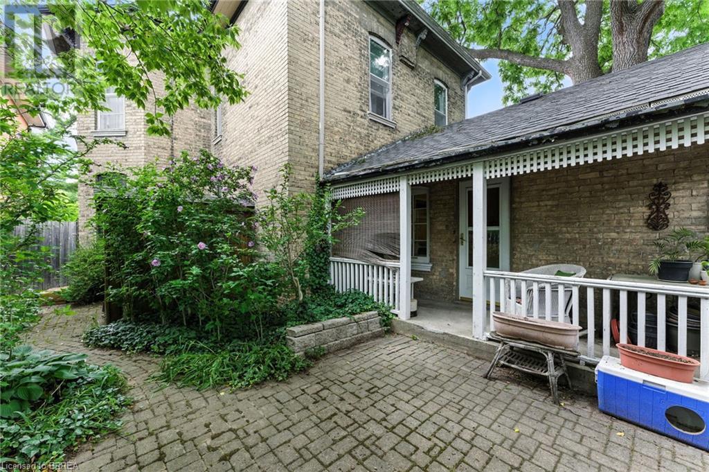 Photo 15 of 323 Dalhousie Street, Brantford ON