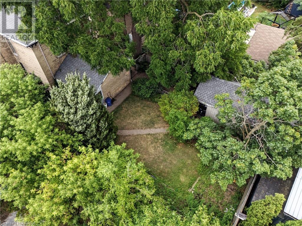 Photo 24 of 323 Dalhousie Street, Brantford ON