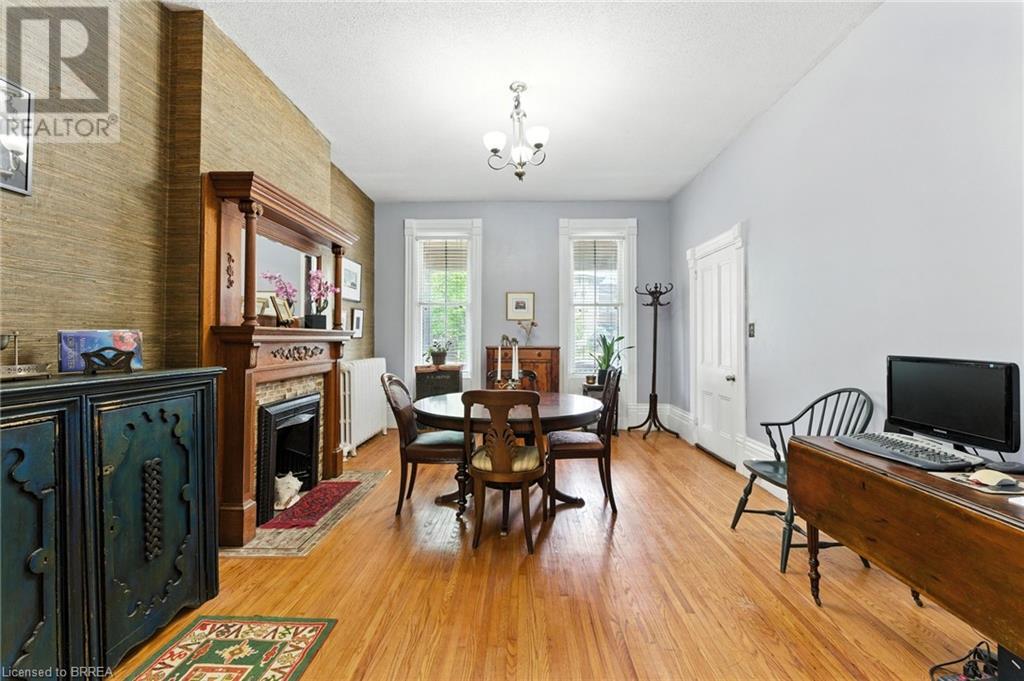 Photo 17 of 323 Dalhousie Street, Brantford ON