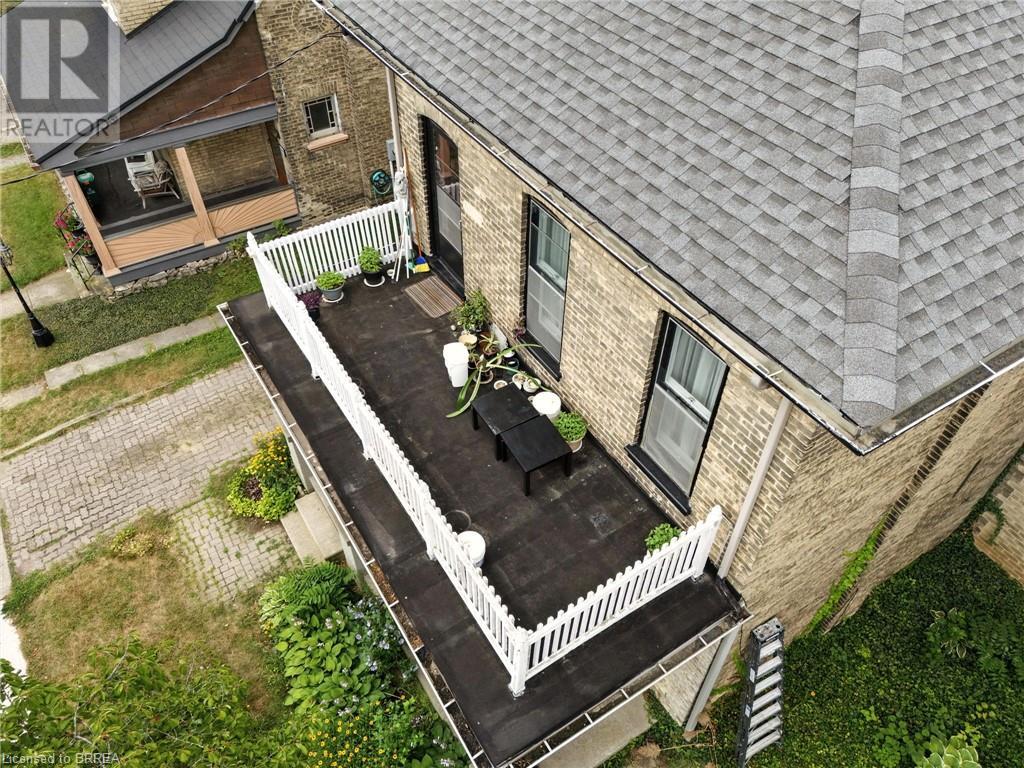 Photo 6 of 323 Dalhousie Street, Brantford ON
