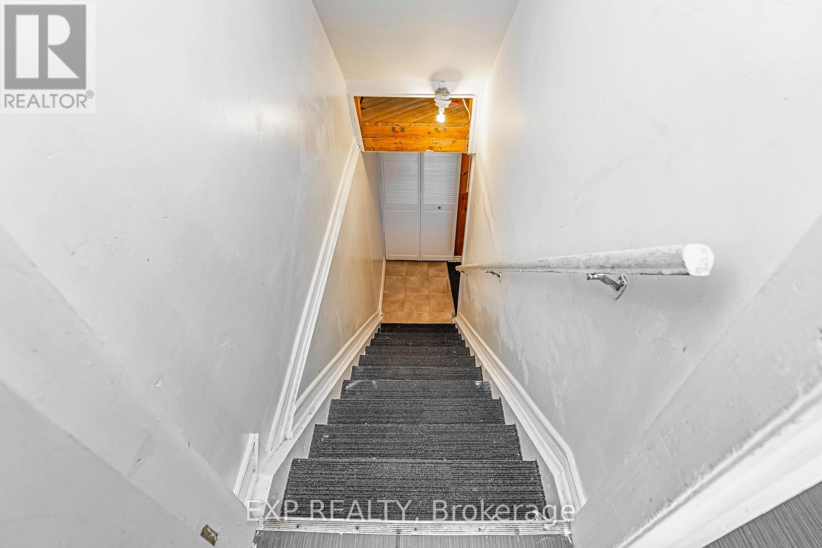 Photo 20 of 646 Borthwick Avenue, Ottawa ON