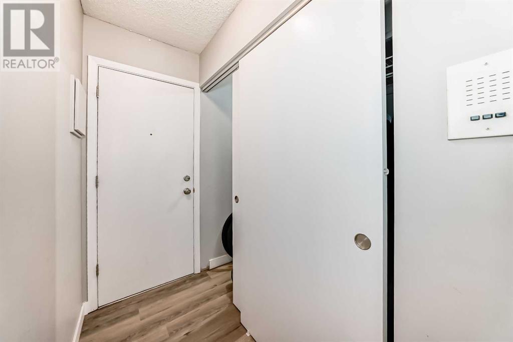 Single Family House for Sale in C  Dalton Drive NW Dalhousie Calgary 