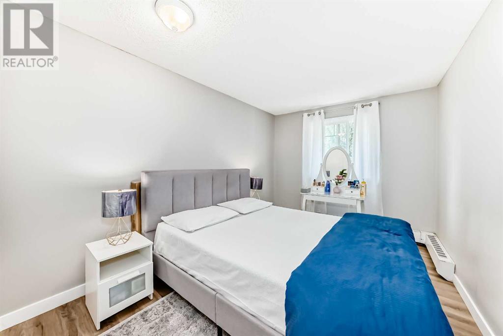 Single Family House for Sale in C  Dalton Drive NW Dalhousie Calgary 