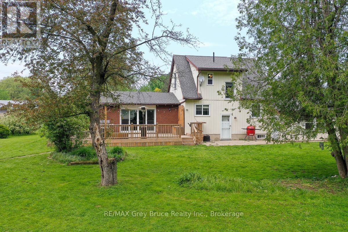 Photo 45 of 864 16th Street W, Georgian Bluffs ON