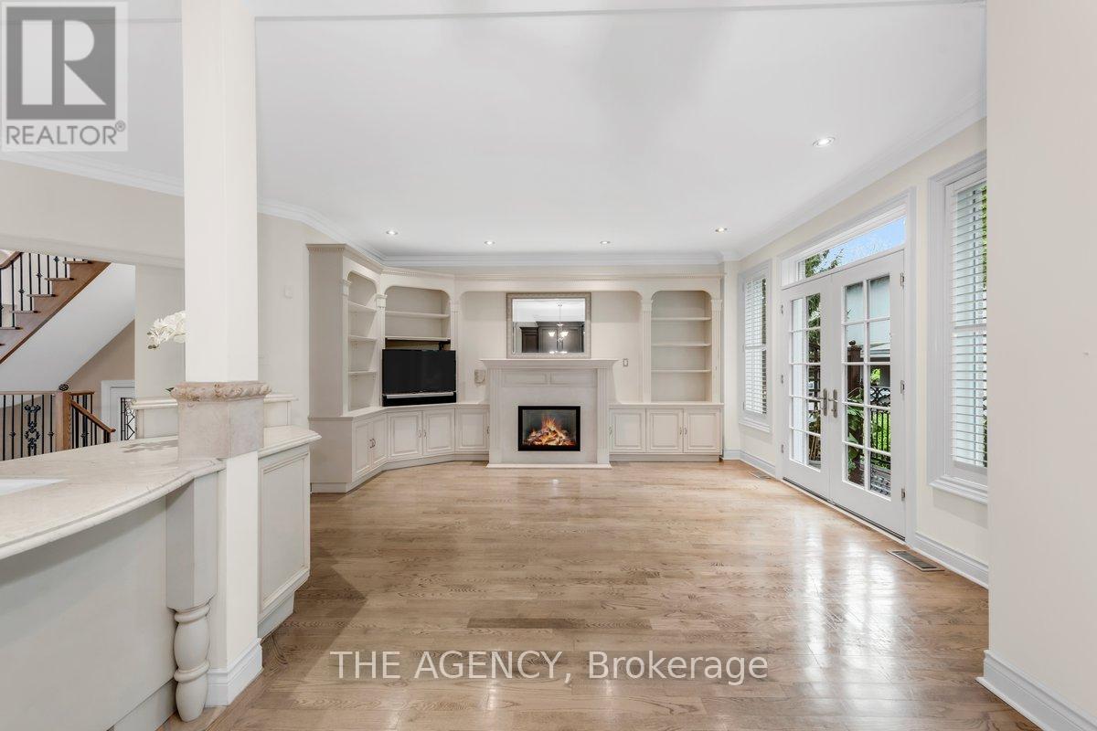Photo 13 of 313 Broadway Avenue, Toronto ON