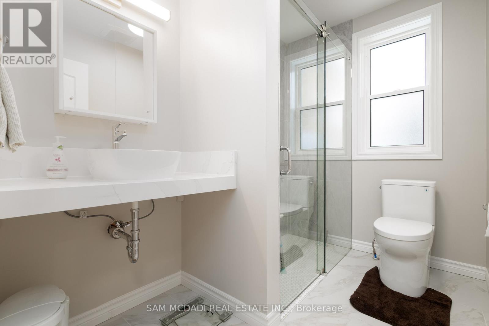 Photo 20 of Upper 606 Drymen Crescent, Mississauga ON