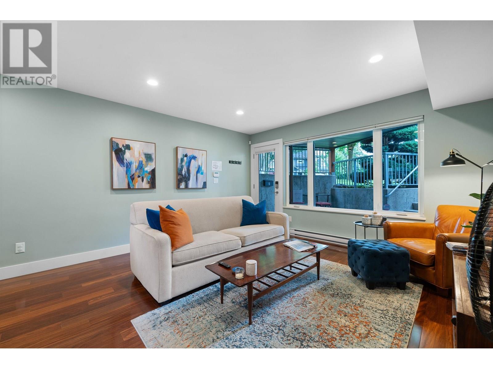 2005 LARSON ROAD, North Vancouver