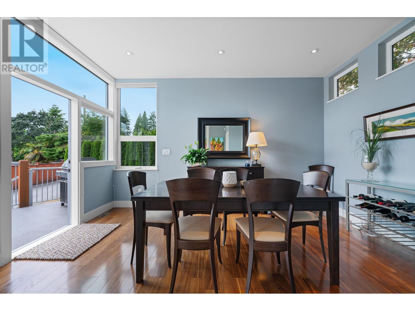 2005 LARSON ROAD, North Vancouver