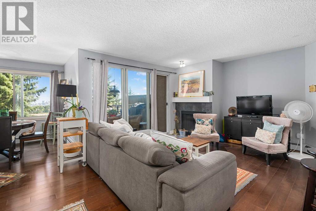 Single Family House for Sale in   Village Terrace SW Patterson Calgary 