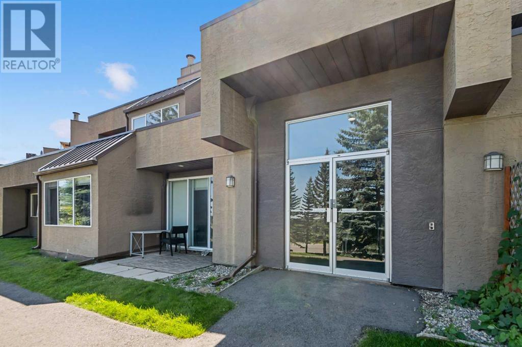 4, 218 Village Terrace SW, Calgary, Alberta