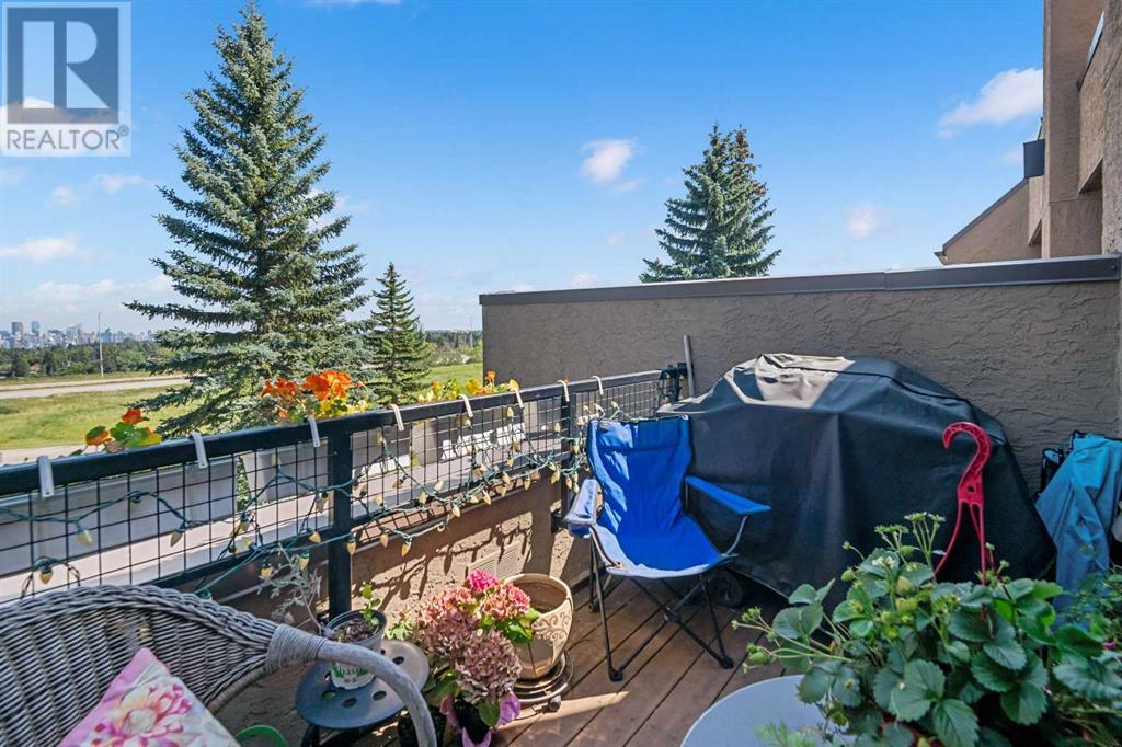 Single Family House for Sale in   Village Terrace SW Patterson Calgary 