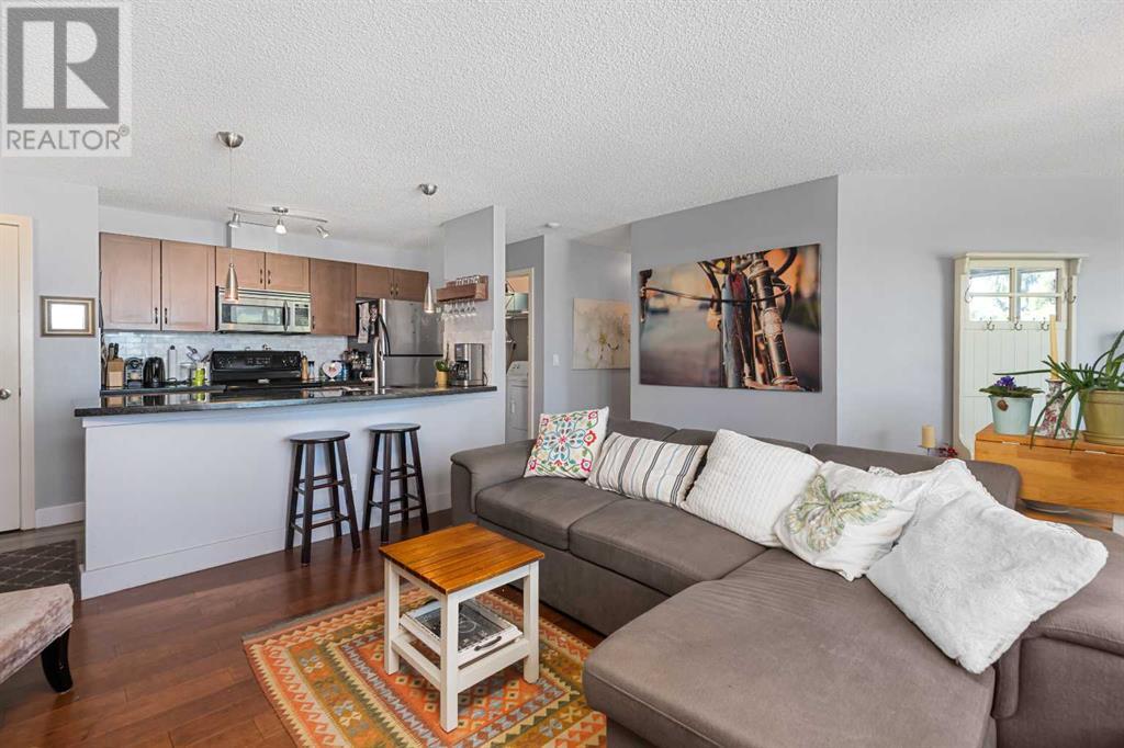 Single Family House for Sale in   Village Terrace SW Patterson Calgary 