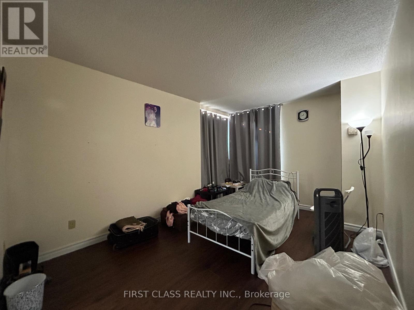 Photo 19 of 202 200 Robert Speck Parkway, Mississauga ON