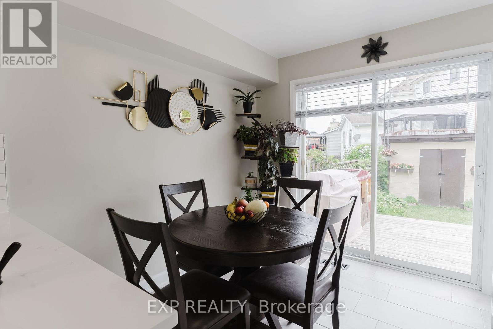 Photo 10 of 138 Acklam Terrace, Ottawa ON