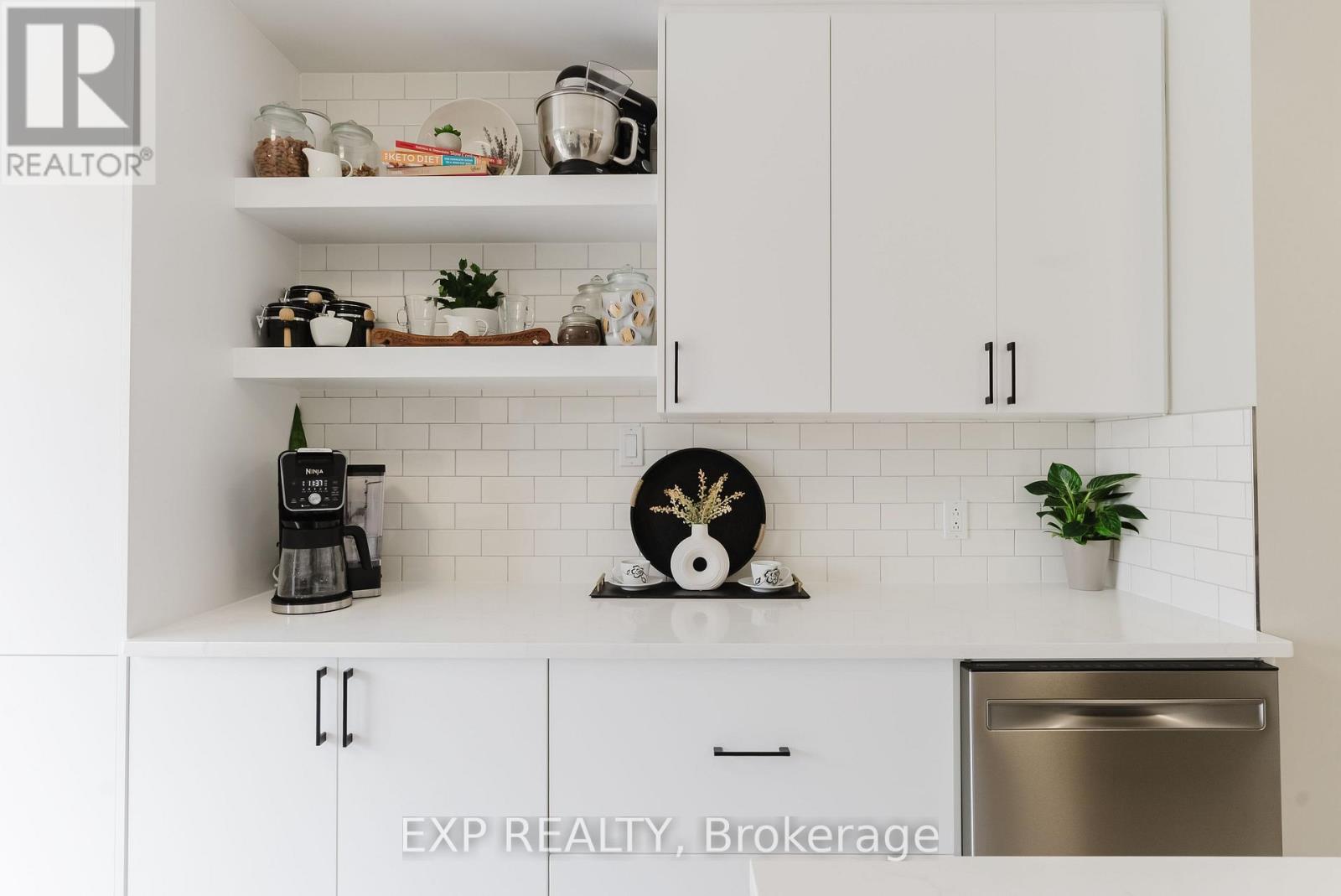 Photo 11 of 138 Acklam Terrace, Ottawa ON