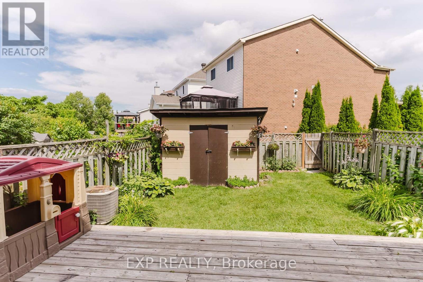 Photo 24 of 138 Acklam Terrace, Ottawa ON