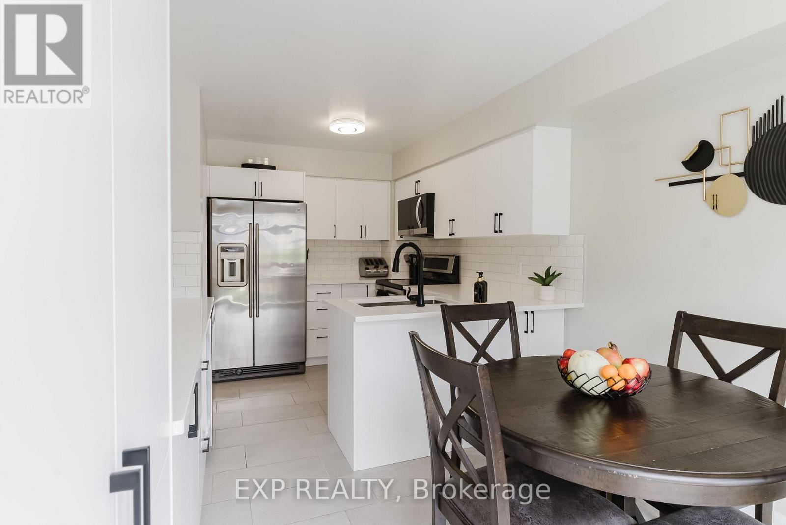 Photo 9 of 138 Acklam Terrace, Ottawa ON