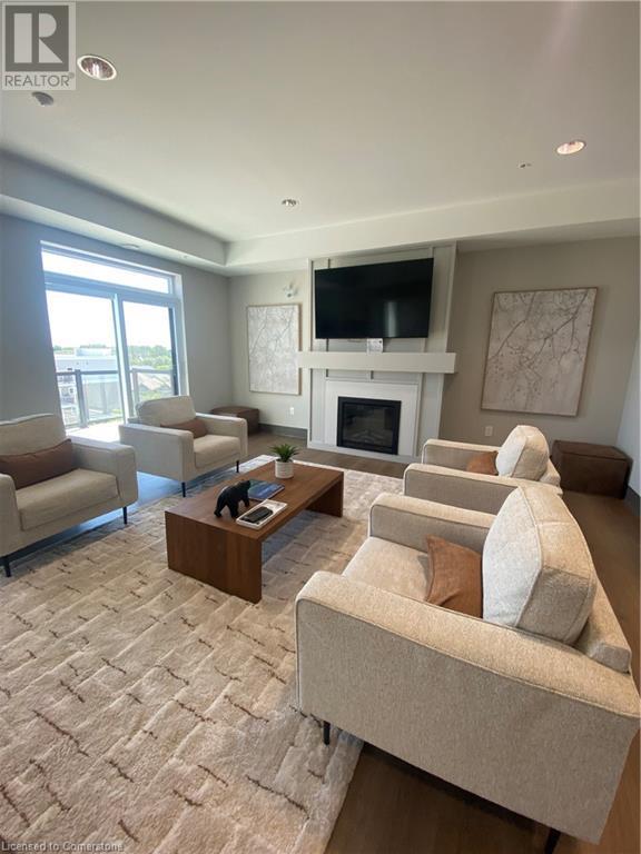 Photo 1 of 4 Kimberly Lane Unit 121, Collingwood ON