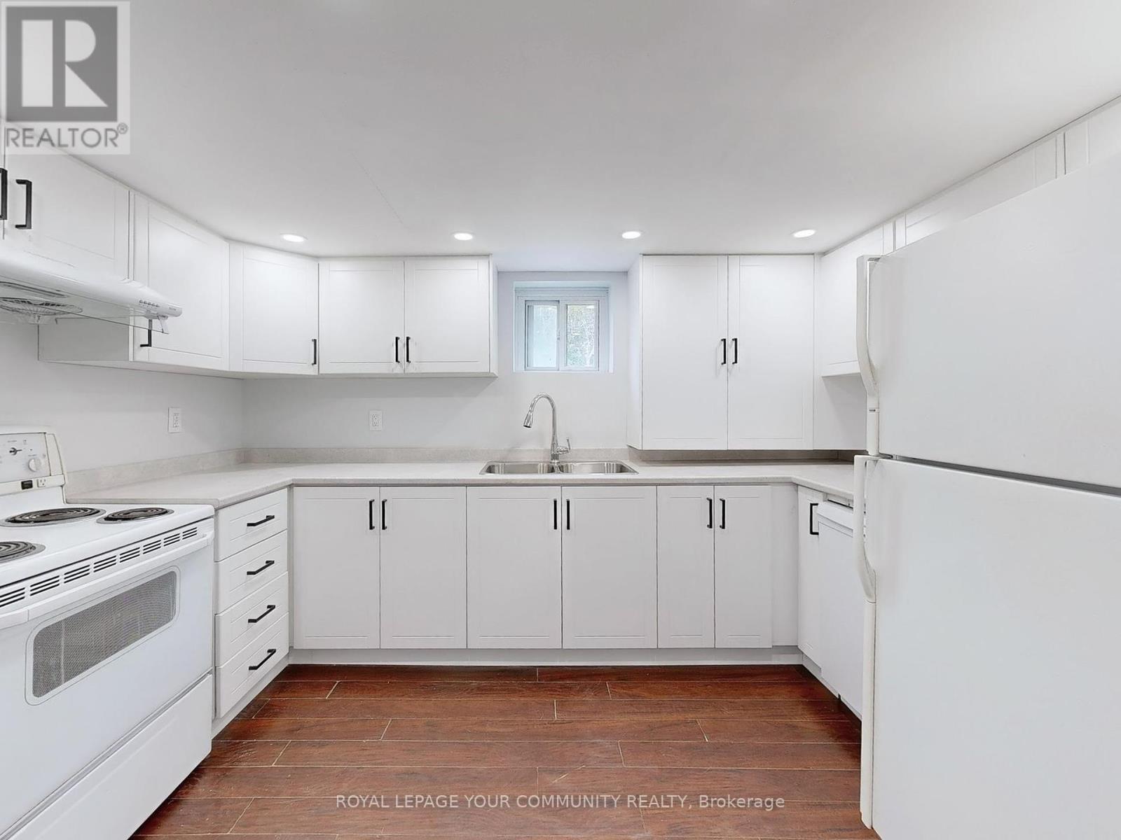 Photo 10 of Basement 17 Dobbin Road, Toronto ON