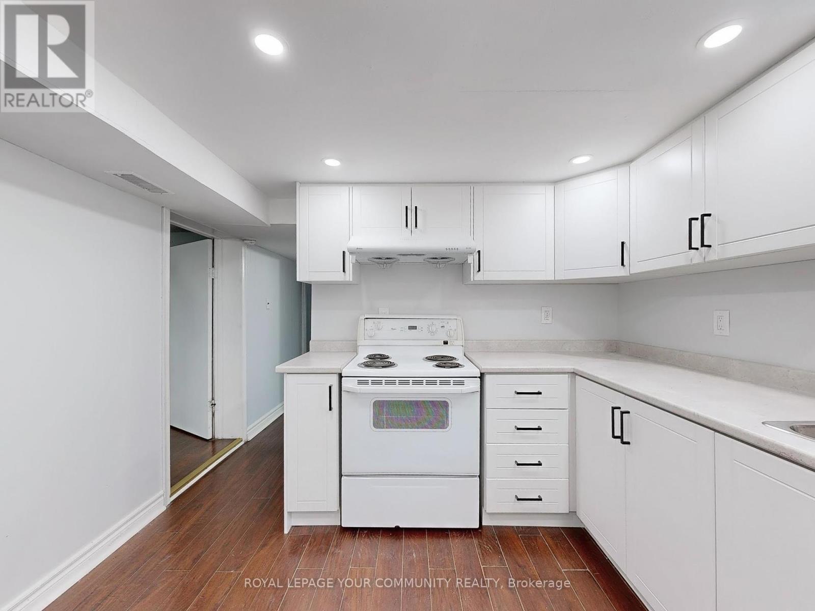 Photo 12 of Basement 17 Dobbin Road, Toronto ON