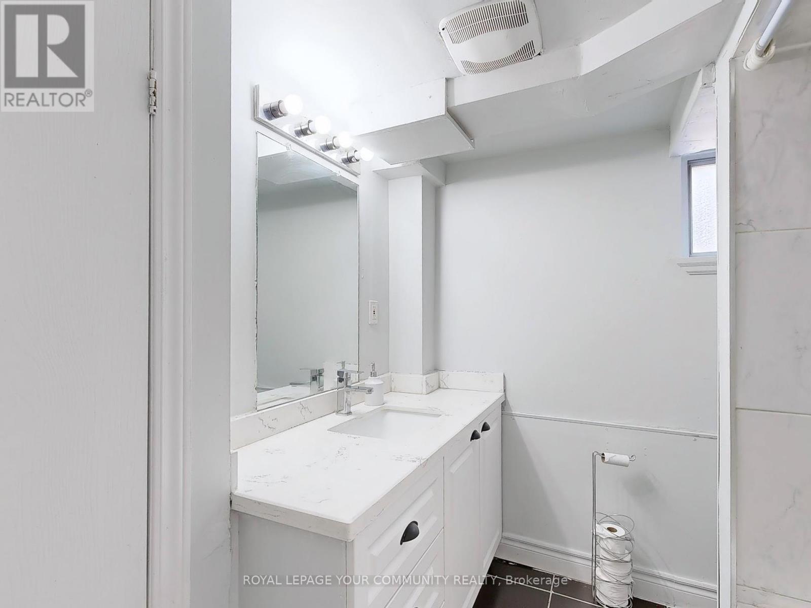 Photo 19 of Basement 17 Dobbin Road, Toronto ON