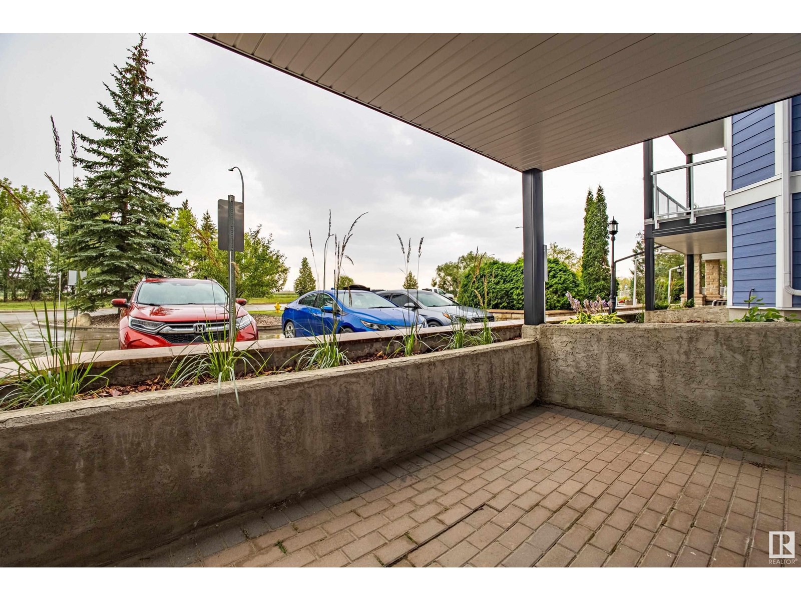 Photo 24 of 102 12111 51 Av Nw, Edmonton AB