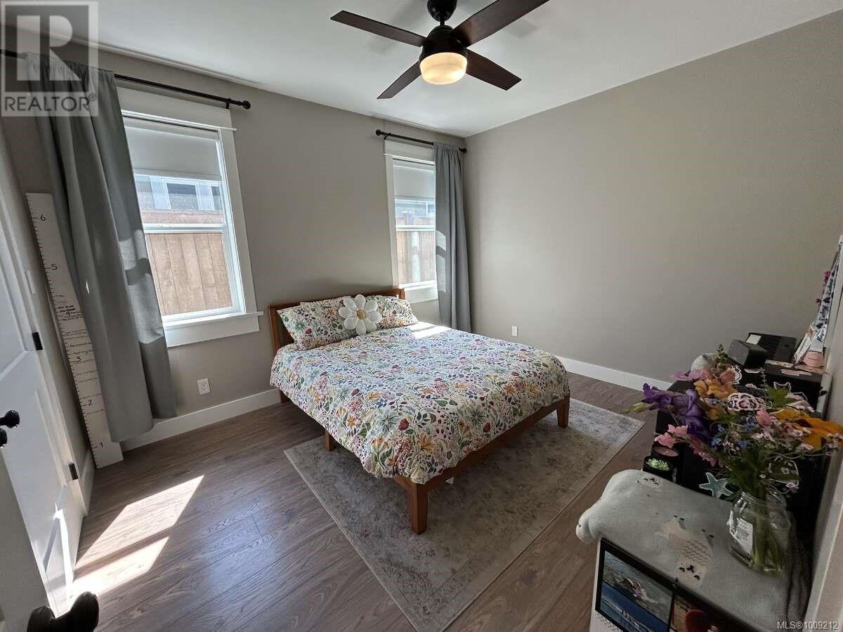 Photo 8 of 4052 Mcbride St, Port Alberni BC
