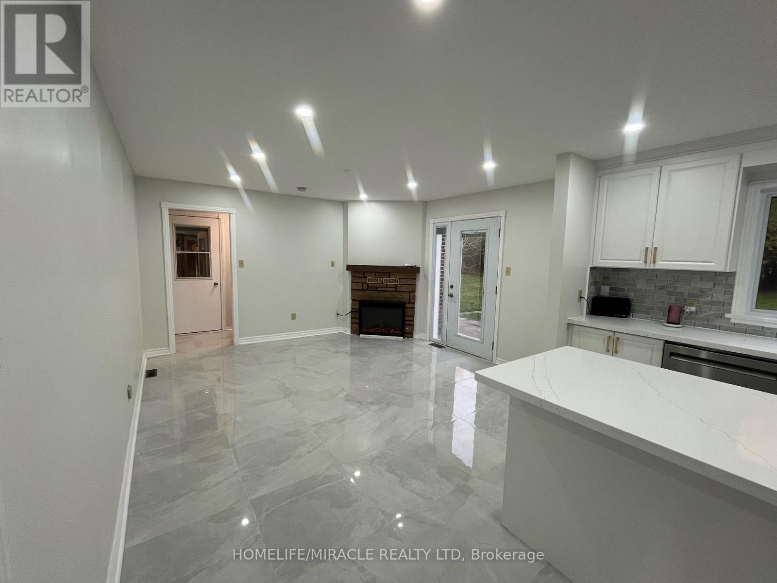 Photo 10 of 1929 8th Line Road, Ottawa ON