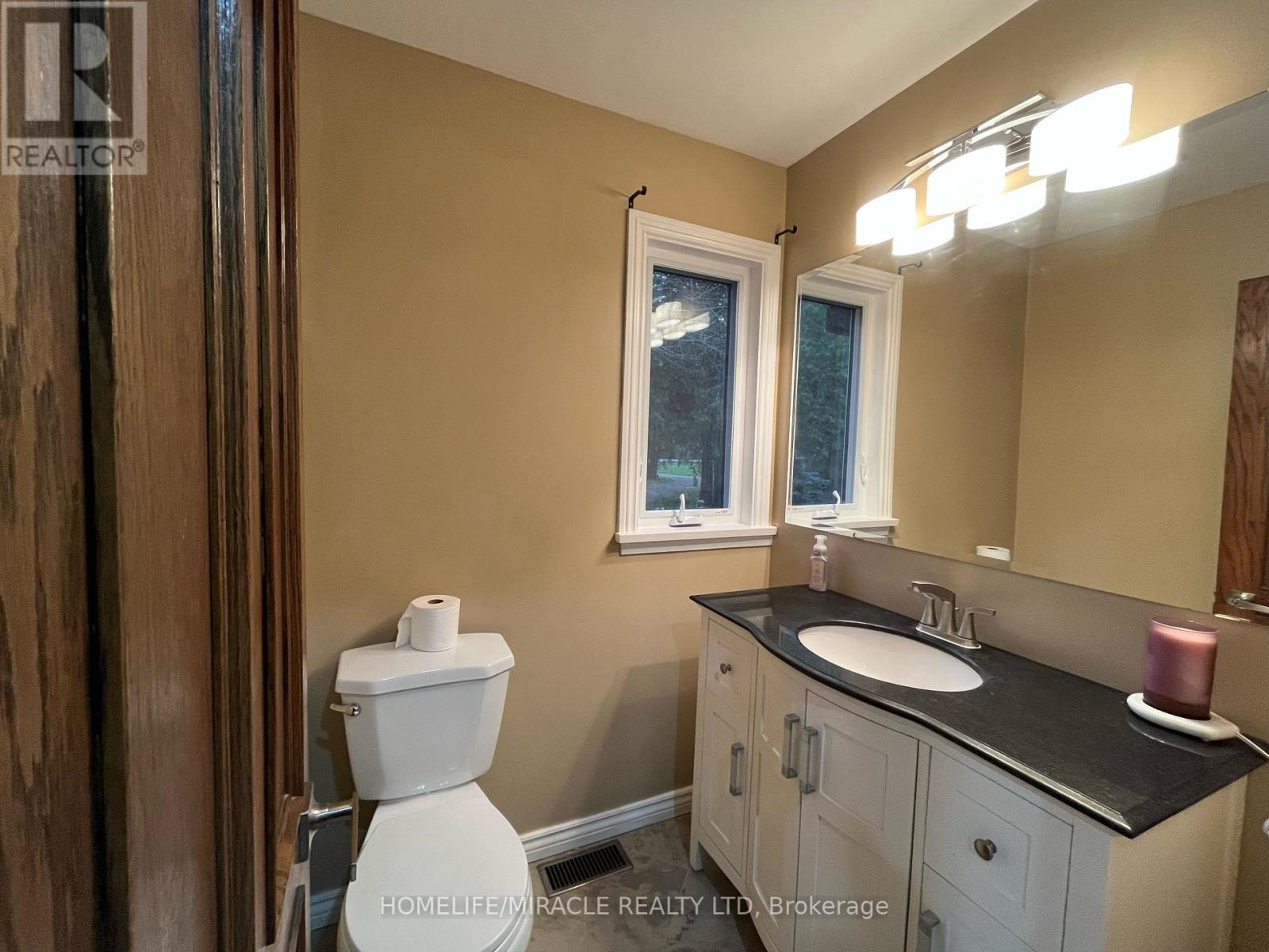 Photo 15 of 1929 8th Line Road, Ottawa ON