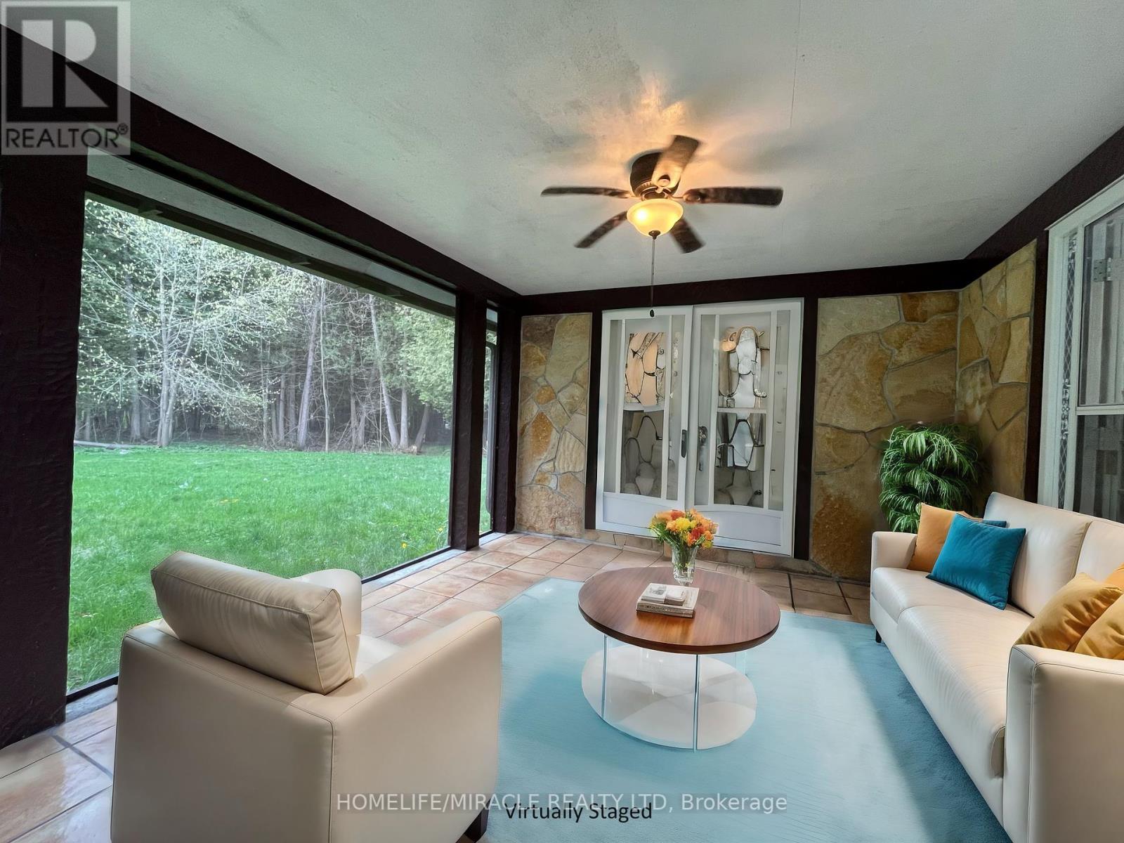 Photo 18 of 1929 8th Line Road, Ottawa ON