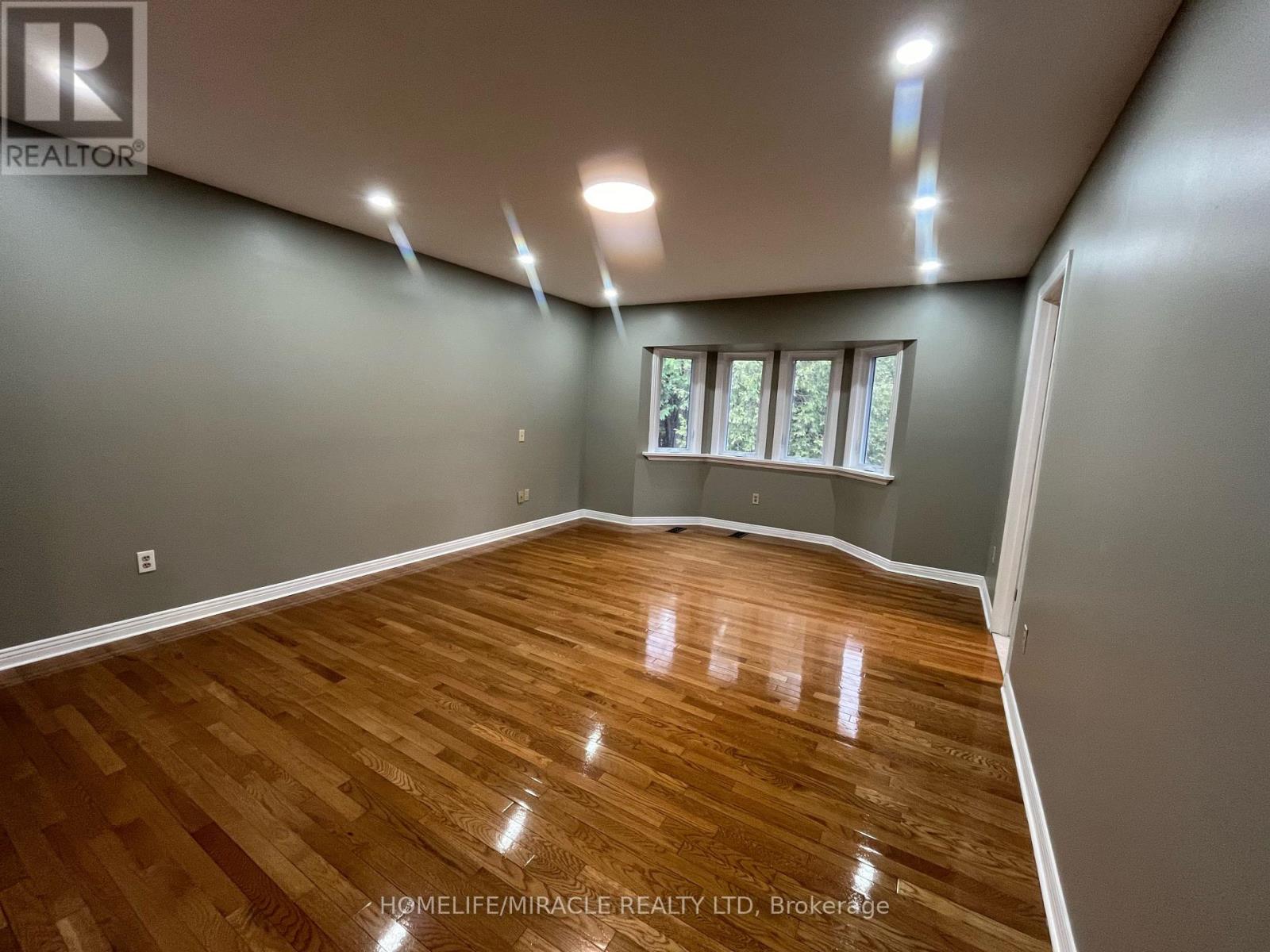 Photo 19 of 1929 8th Line Road, Ottawa ON