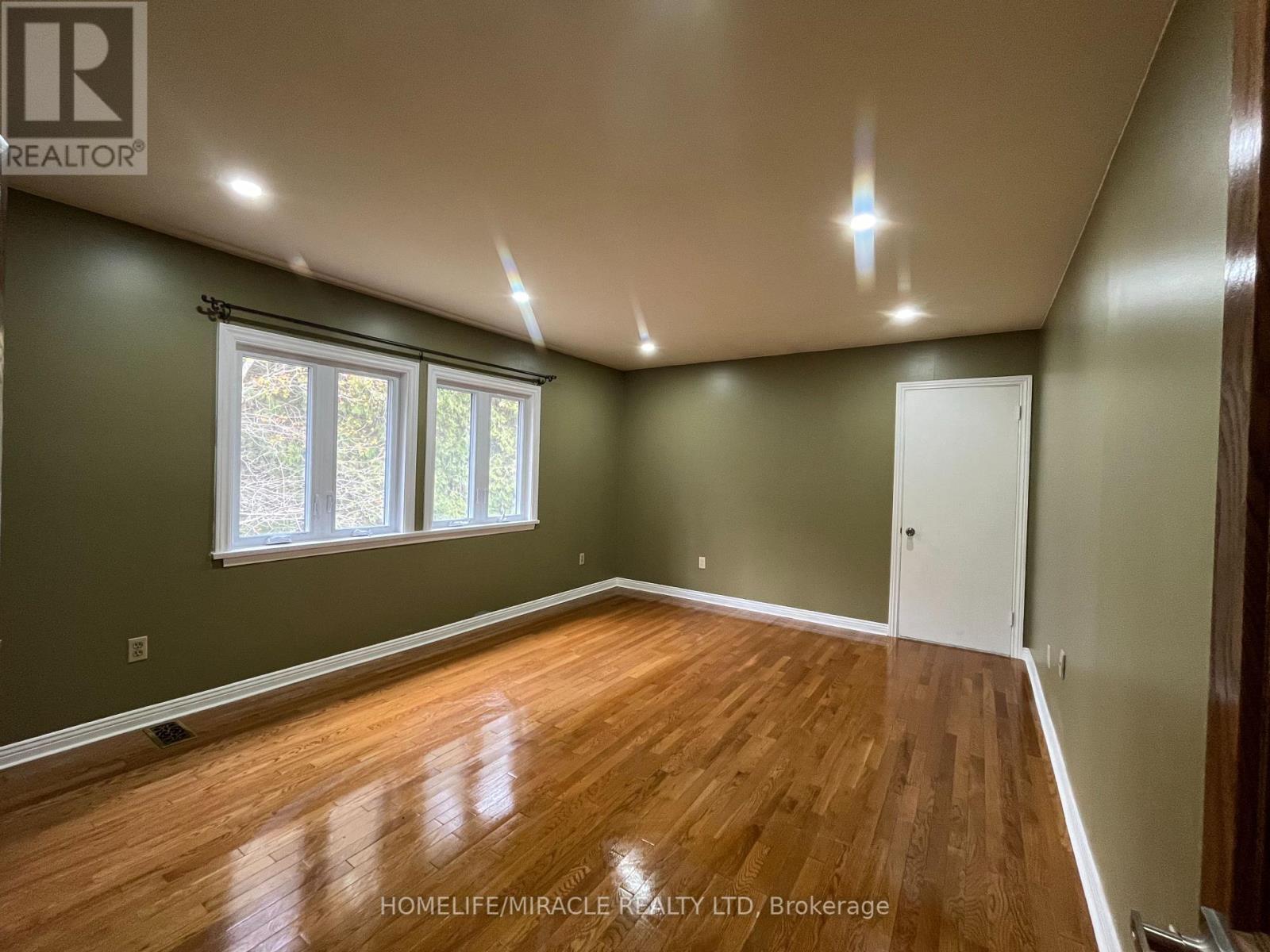 Photo 23 of 1929 8th Line Road, Ottawa ON