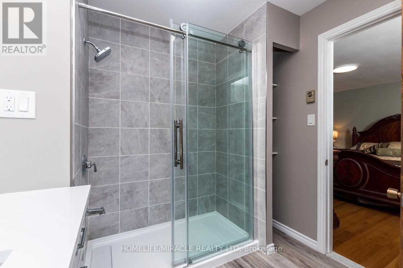 Photo 25 of 1929 8th Line Road, Ottawa ON