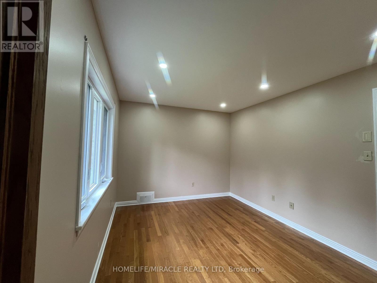Photo 30 of 1929 8th Line Road, Ottawa ON