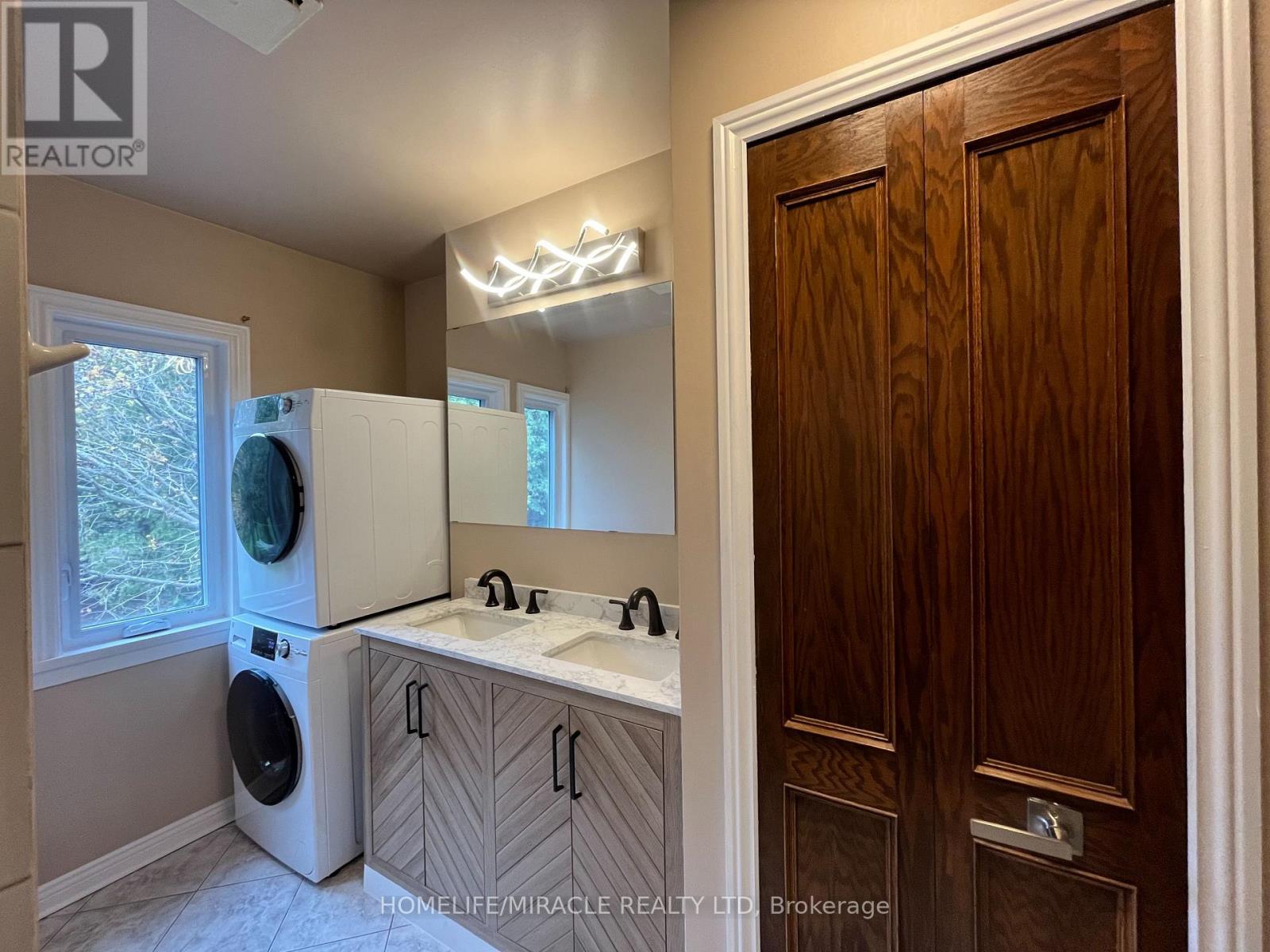 Photo 32 of 1929 8th Line Road, Ottawa ON