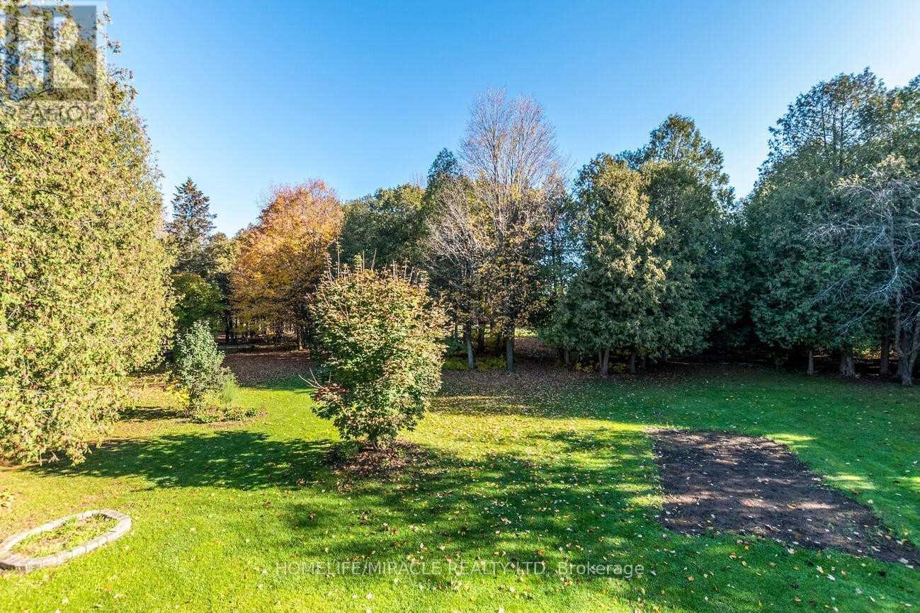 Photo 33 of 1929 8th Line Road, Ottawa ON