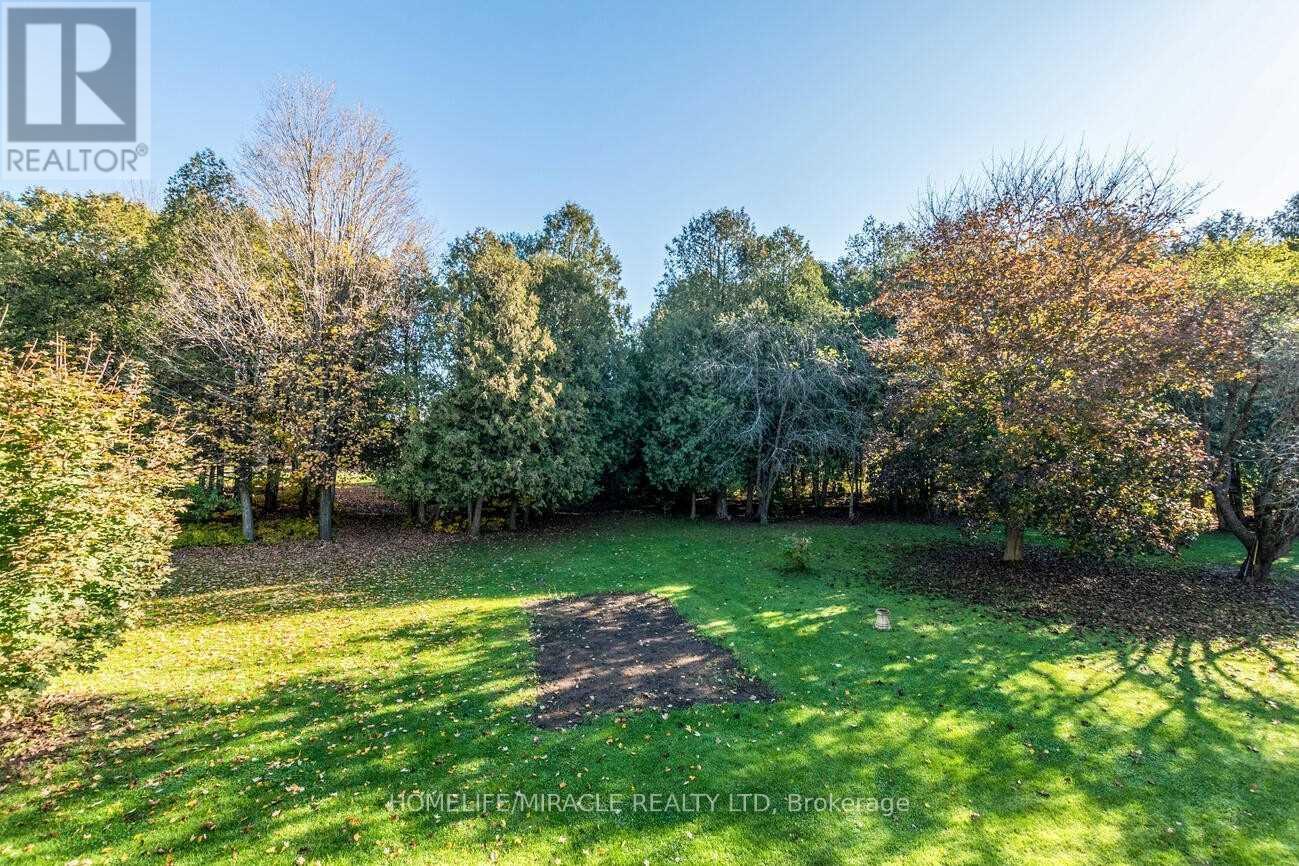Photo 34 of 1929 8th Line Road, Ottawa ON